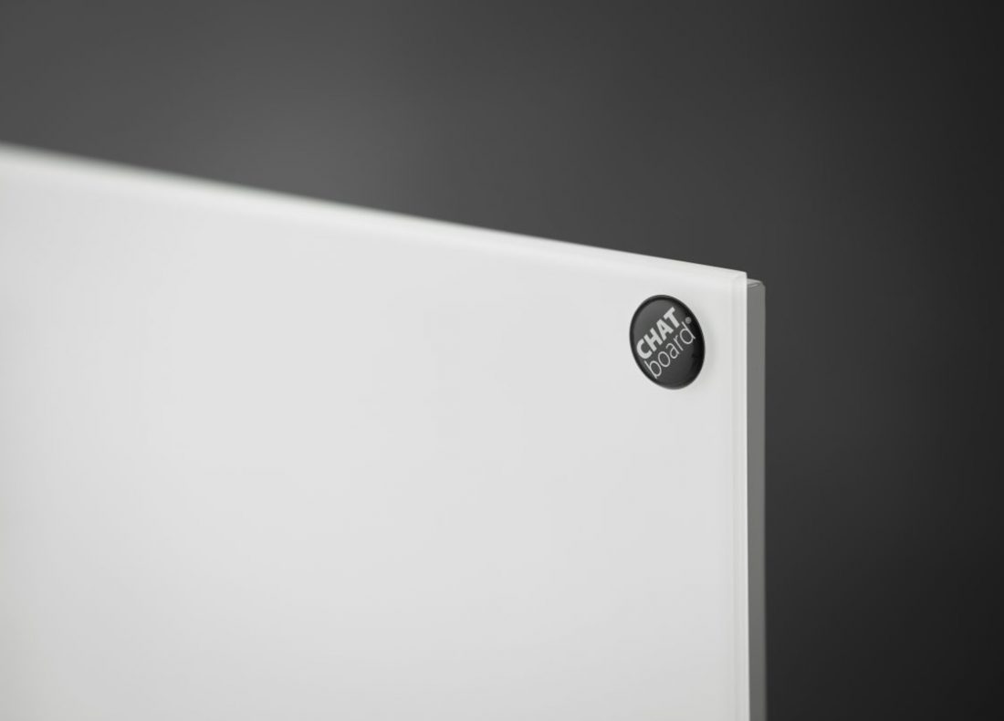 CHAT BOARD Elements magnetic glass board corner detail