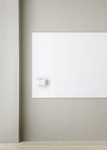 CHAT BOARD Storage Unit Magnetic i White på Elements tavle i Pure White