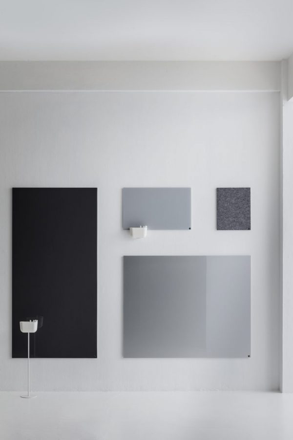 CHAT BOARD Classic magnetic glass boards in composition of grey tones