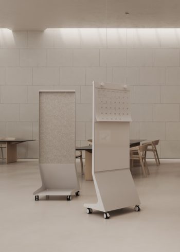 CHAT BOARD Mobile Executive in White with Pure White glass, front and back with BuzziFelt in Off White - ambient gallery image