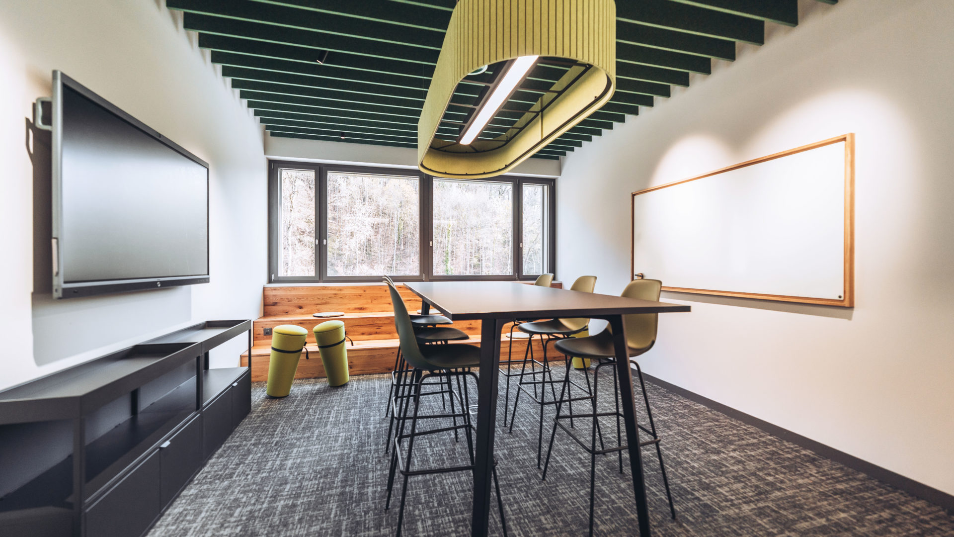 Dynamic Flex Wall with Classic 100 x 200 cm in Pure White at SH Power, project by Betz